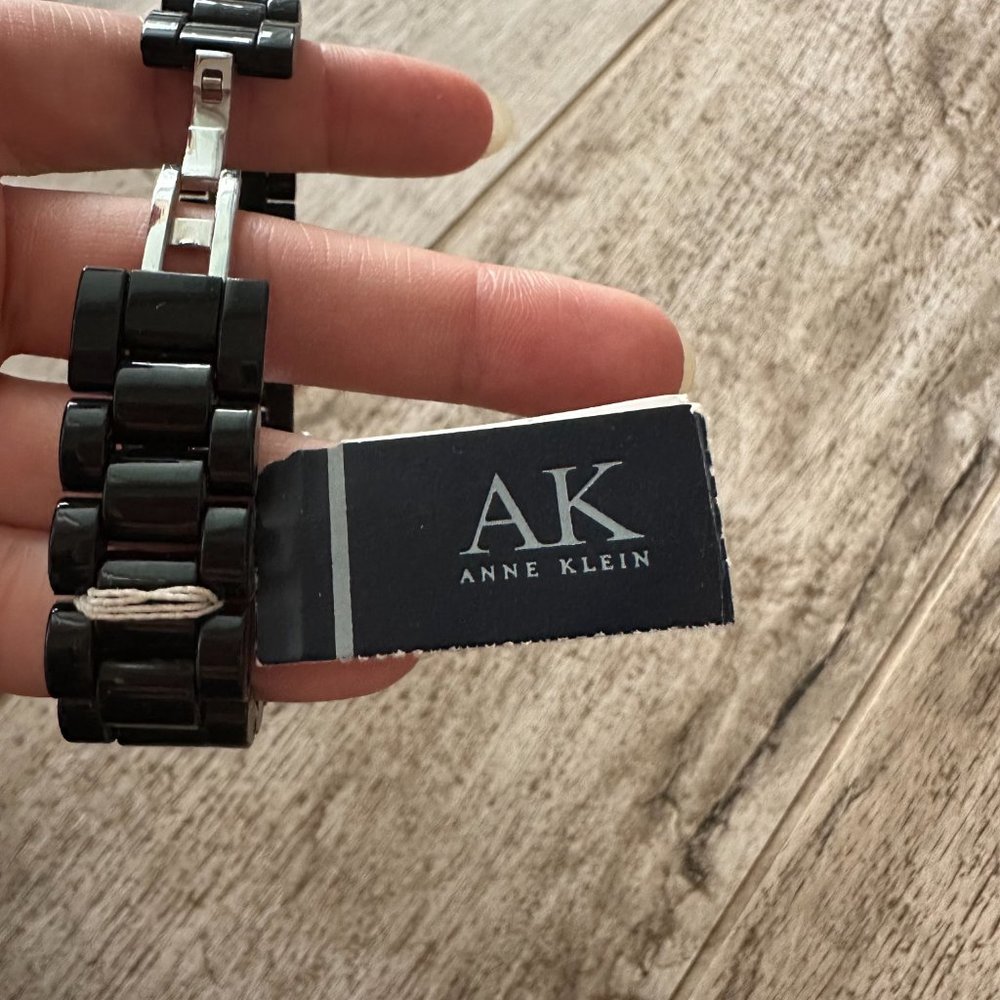 Anne Klein Watch - Picture 4 of 5